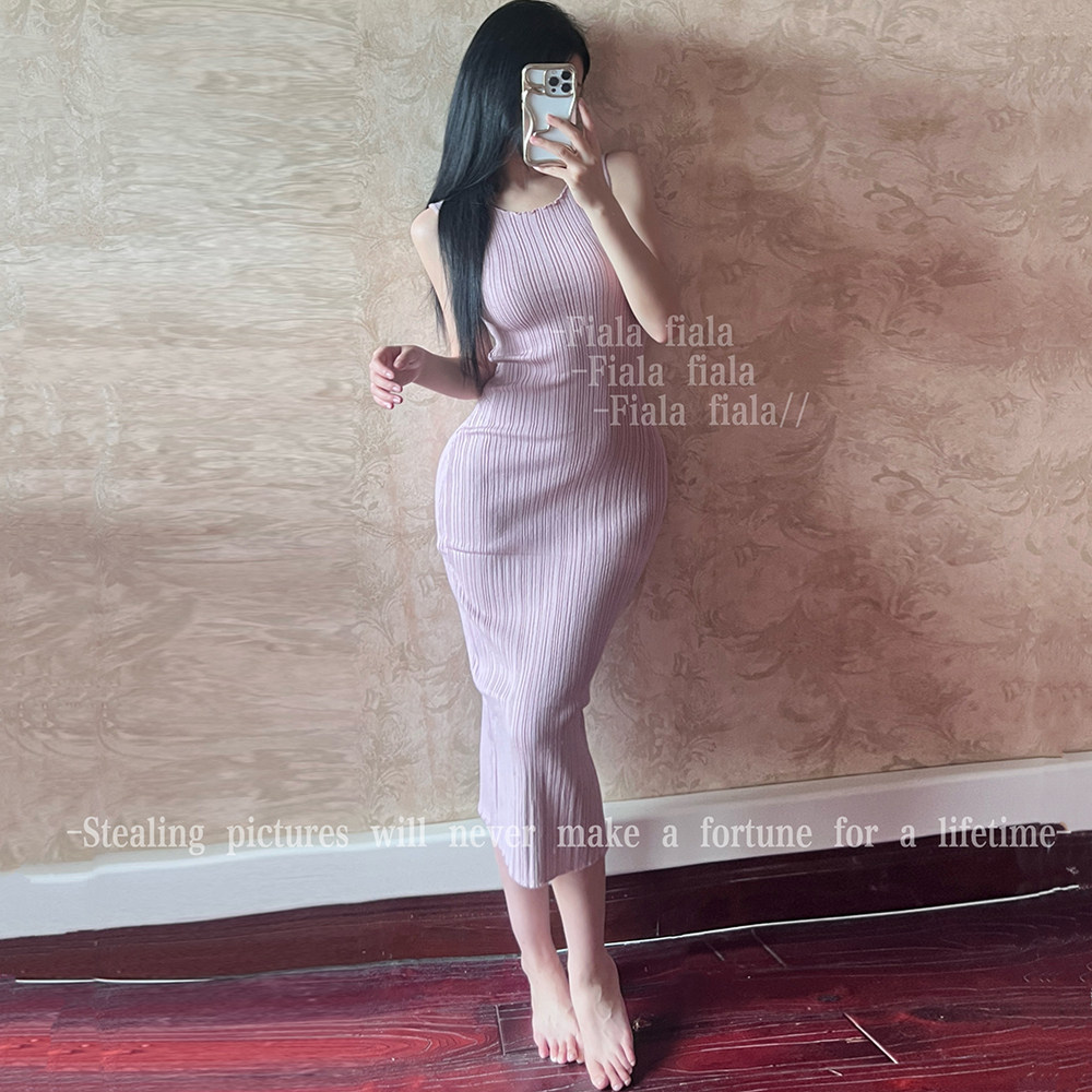 Fiala性感纯欲风无袖圆领连衣裙女式修身显瘦针织长裙舒适百搭