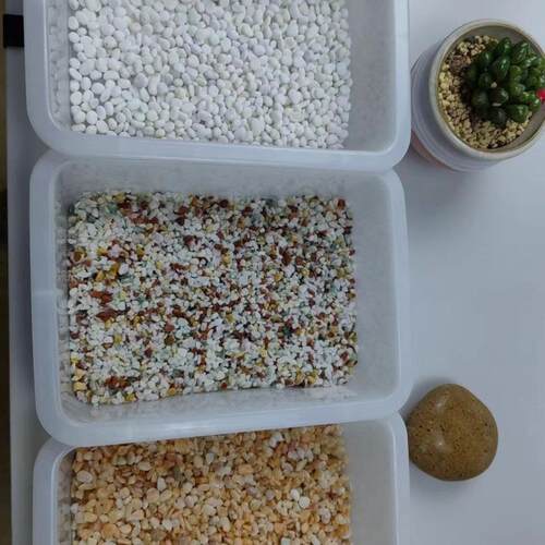 铺面彩子色水磨水石建筑石子碎333石五彩砾石石磨石地面高档水磨