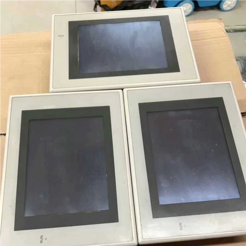 【汇生】NS5-SQ01-V2欧姆龙触摸屏功能包好，成色如图【议价】