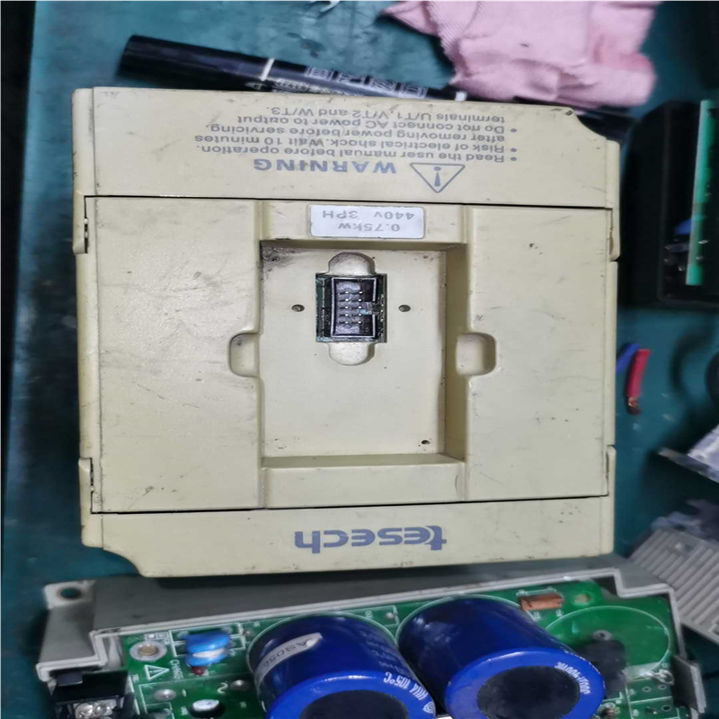 议~台创tesech变频器0.4/0.75/1.5/2.2/3.