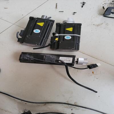 东凌80DNMA2-0D75DKAM伺服电机两个包好【议价】