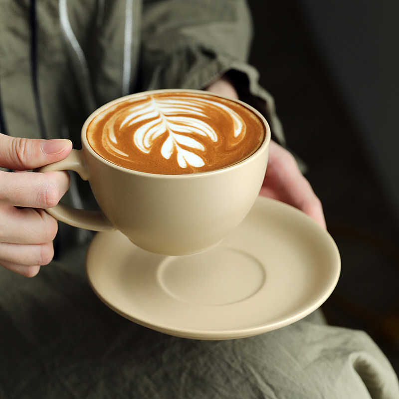 复古纯色陶瓷咖啡杯 磨砂套杯带碟下午茶杯子家用大口拉花杯300ml