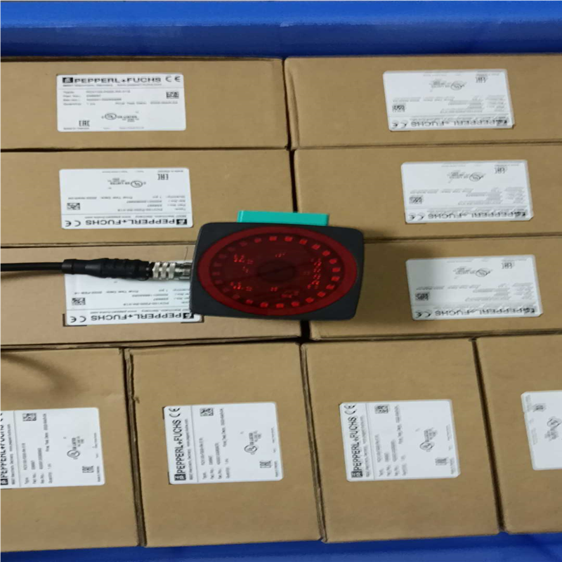 议价倍加福全新进口原装未开封读码器PCV100-F200-R4-