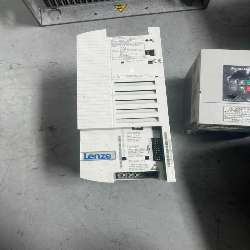 伦茨变频器E82EV302-2B 3KW 实物拍摄 二手拆机（崽载电子）