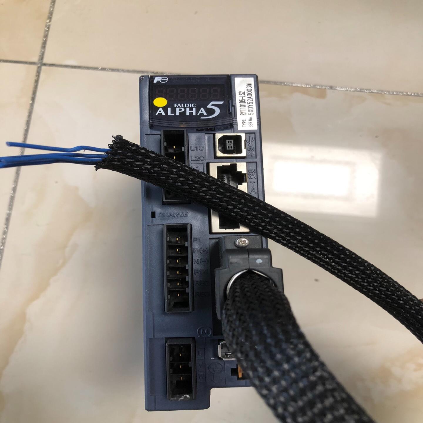 FUJI/富士 RYT101D5-LS2伺服驱动器 功能包好（耶耶电子）