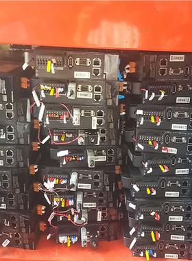 汇川SV635NS2R8Ⅰ一XD，400瓦总线驱动器，外观漂~议价