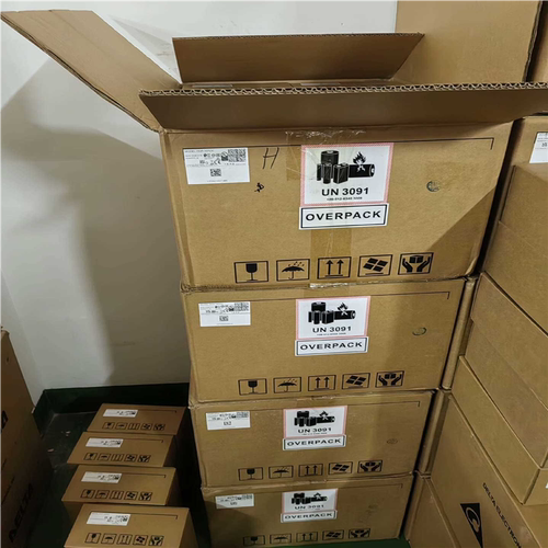 台达  原装正品  触摸屏  DOP-107CV  现货包邮~议价