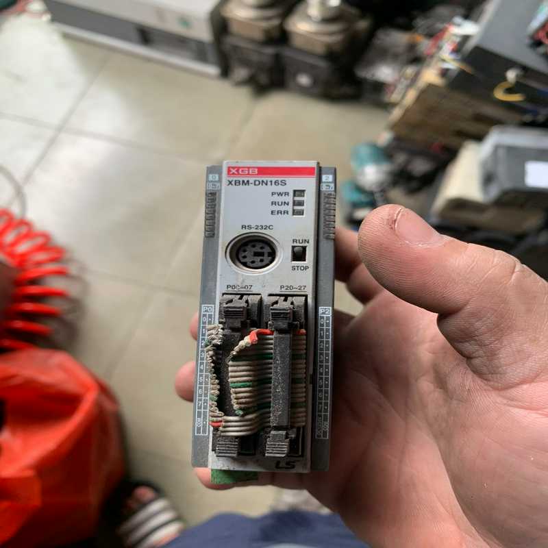 议~ LS PLC 模块 XBM-DN16S 一台