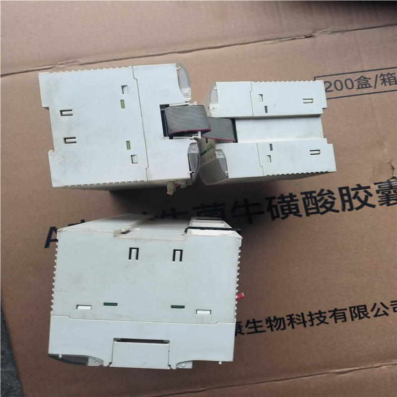 议~TM218LDA40DR4PHN