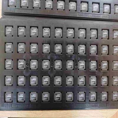 ISPLSI1016-80LT44   250只议价