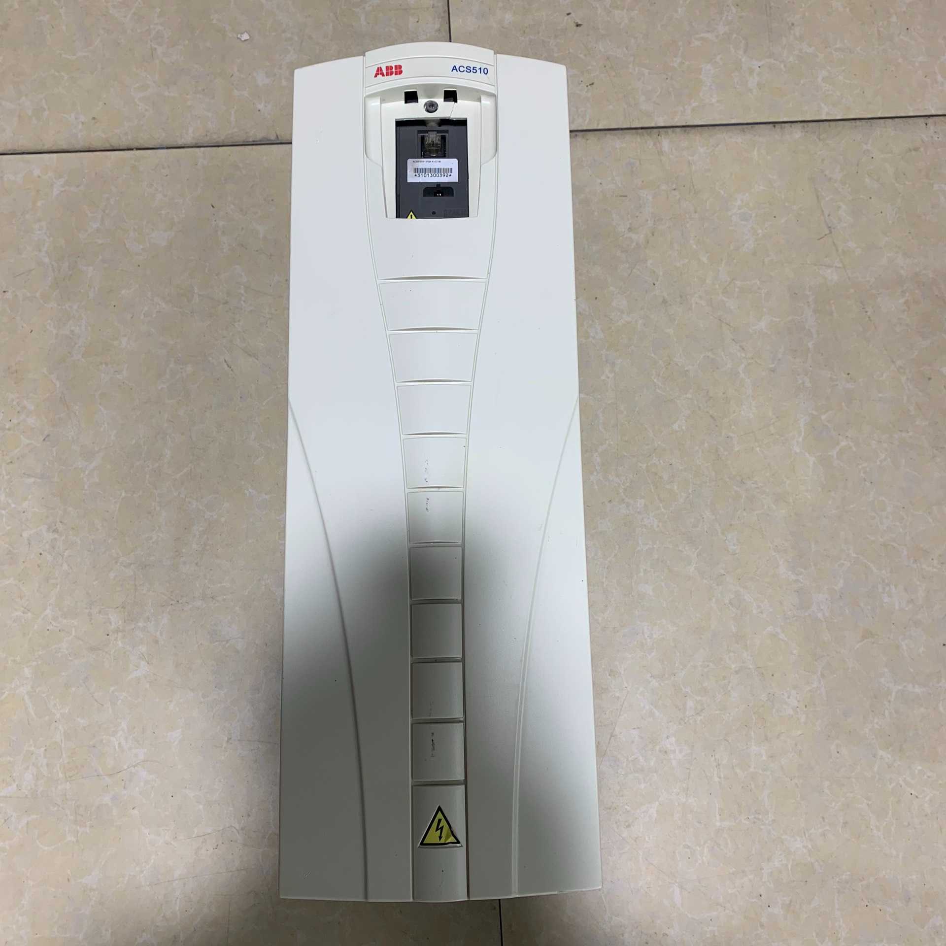 ACS510-01-072A-4+C135ABB变频器3(崽崽配件）