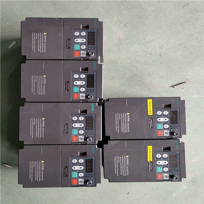 拆机伟创AC60变频器075KW220伏【议价】