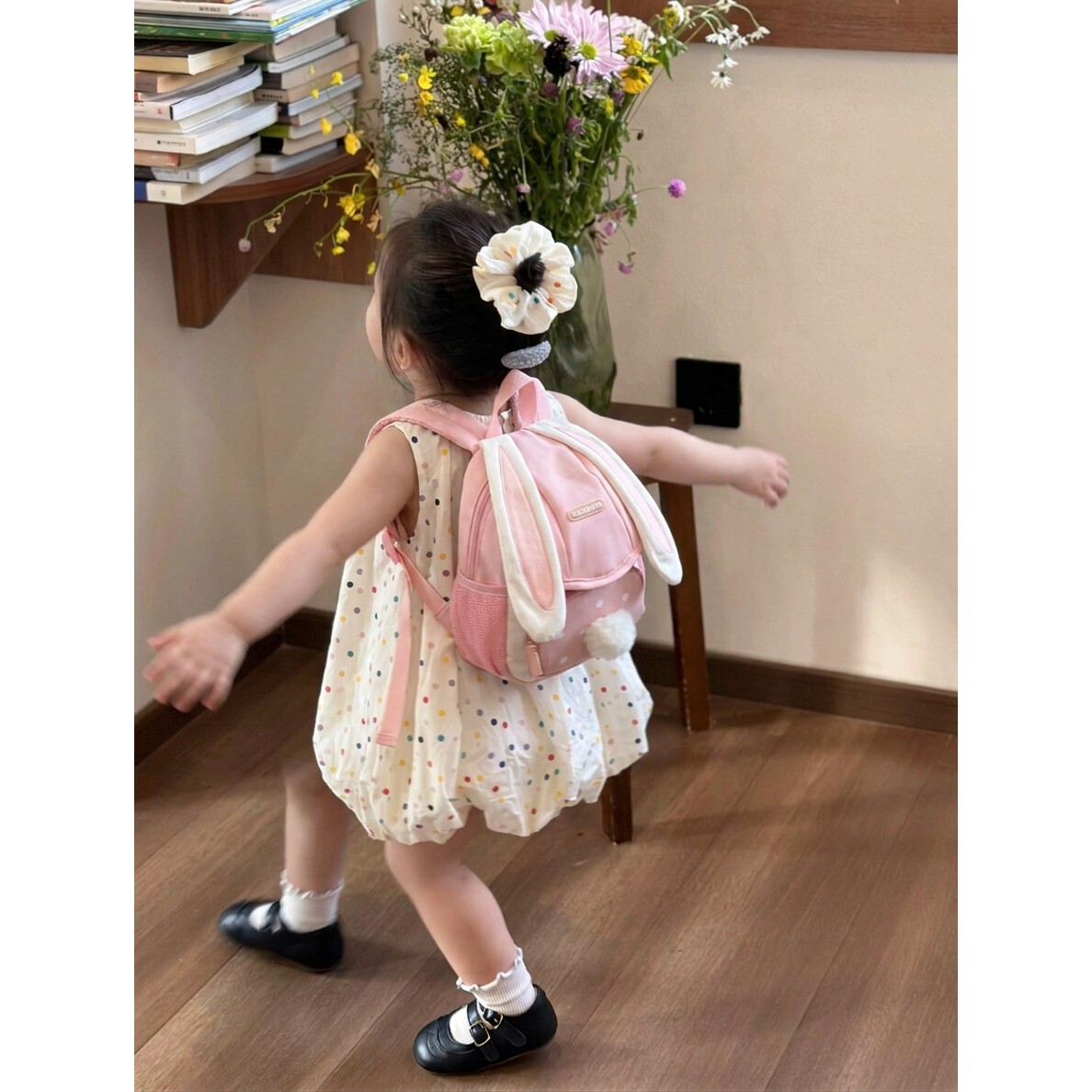 幼儿园书包女孩儿童一年级小学生入学减负护脊双肩背包可爱轻便