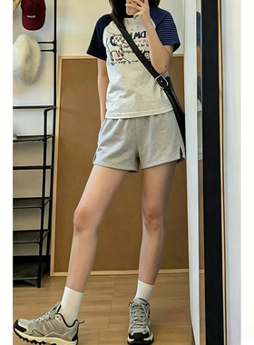 灰色运动短裤女夏宽松显瘦休闲a字美式外穿阔腿跑步健身三分裤子