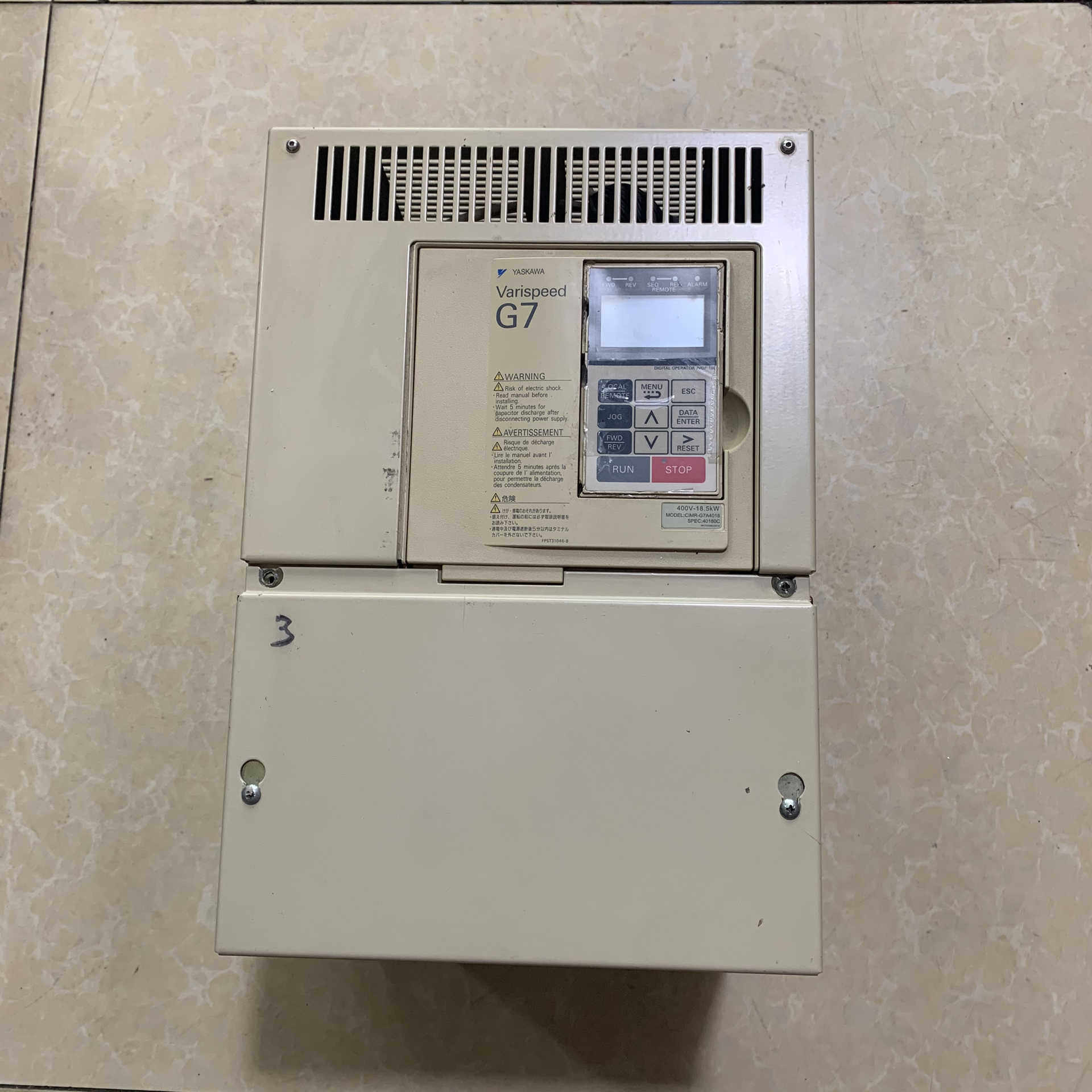 CIMR-G7A4018安川G7变频器18.5KW，(崽崽配件）