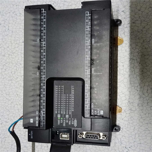 (议价)PLC CP1E-N60SDR-A功能正常几乎