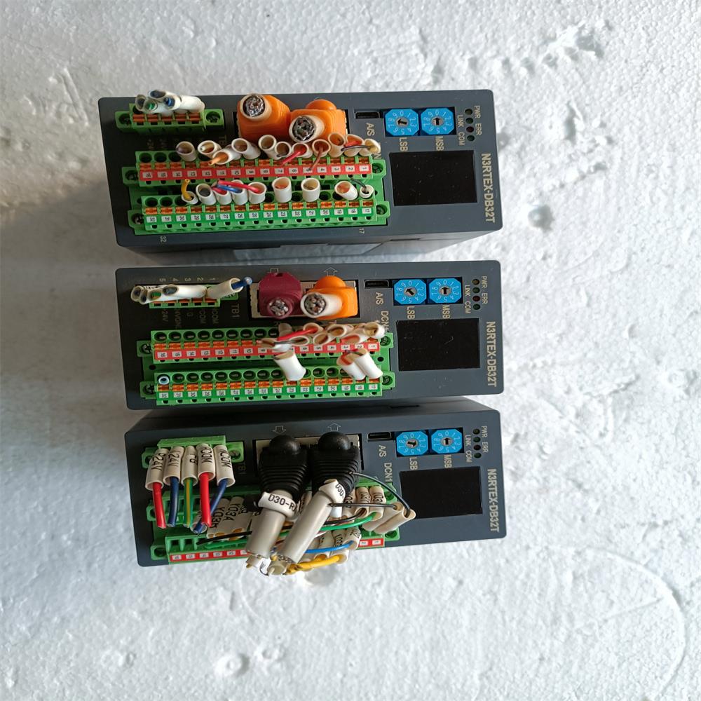 AXT 原装进口控制器  N3RTEX-DB32T  有量 实拍图 询价