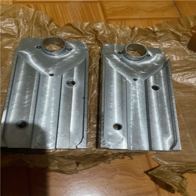 议价3063163660  豪迈封边机靠轮支架适用