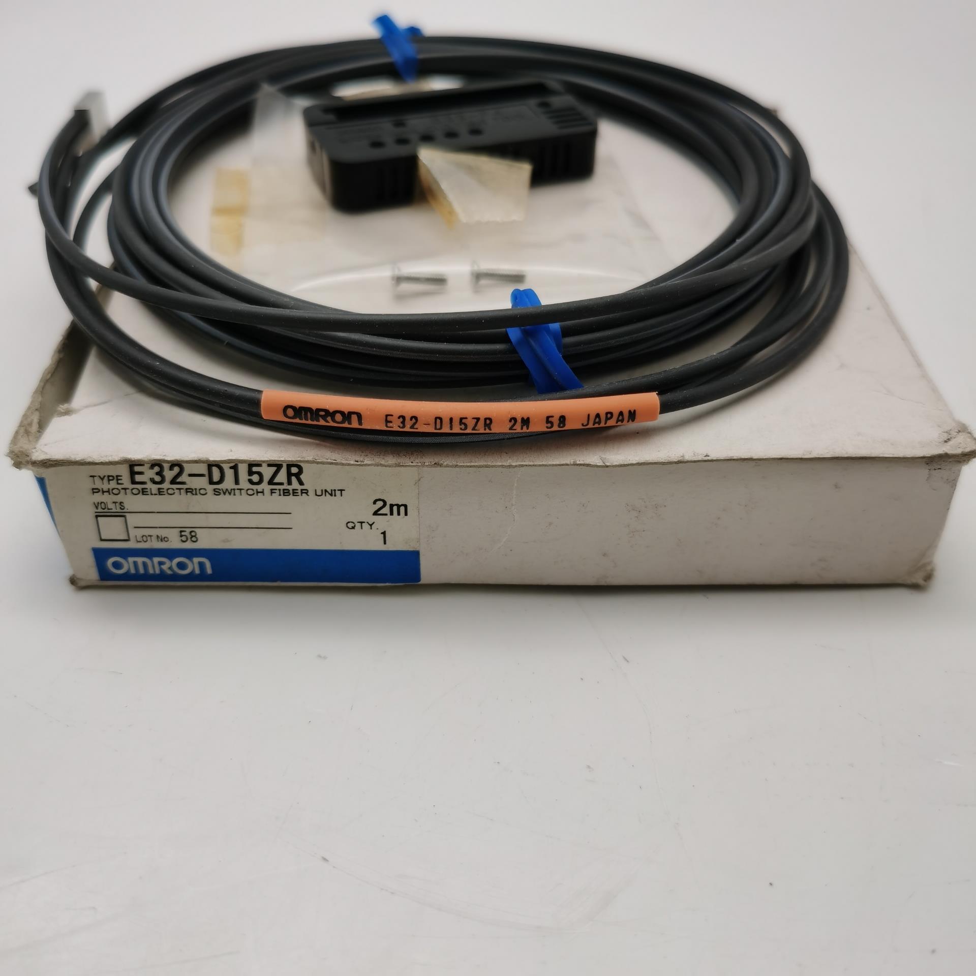 议~E32-D15ZR 2M光纤传感器 平视反射型