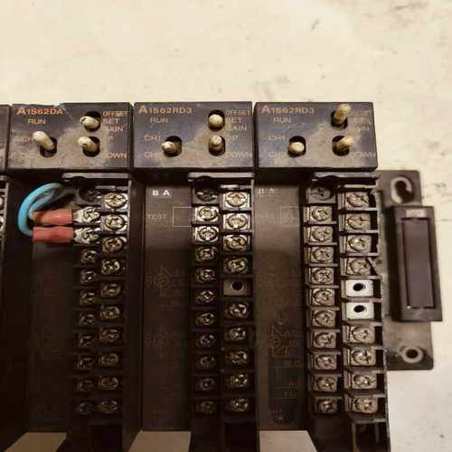 A1S62RD3有2片62DA有1片D61有1片A1S|61（咳咳电子）