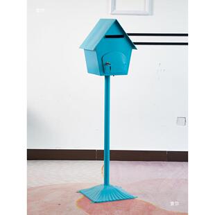 网红铁艺房子信箱报箱饰意箱复欧古式立式邮筒IQR软装落见地摆件