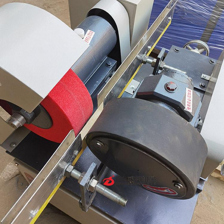 欧邦新型无心外圆抛光机小型圆棒外圆打磨拉丝机工件大小可调