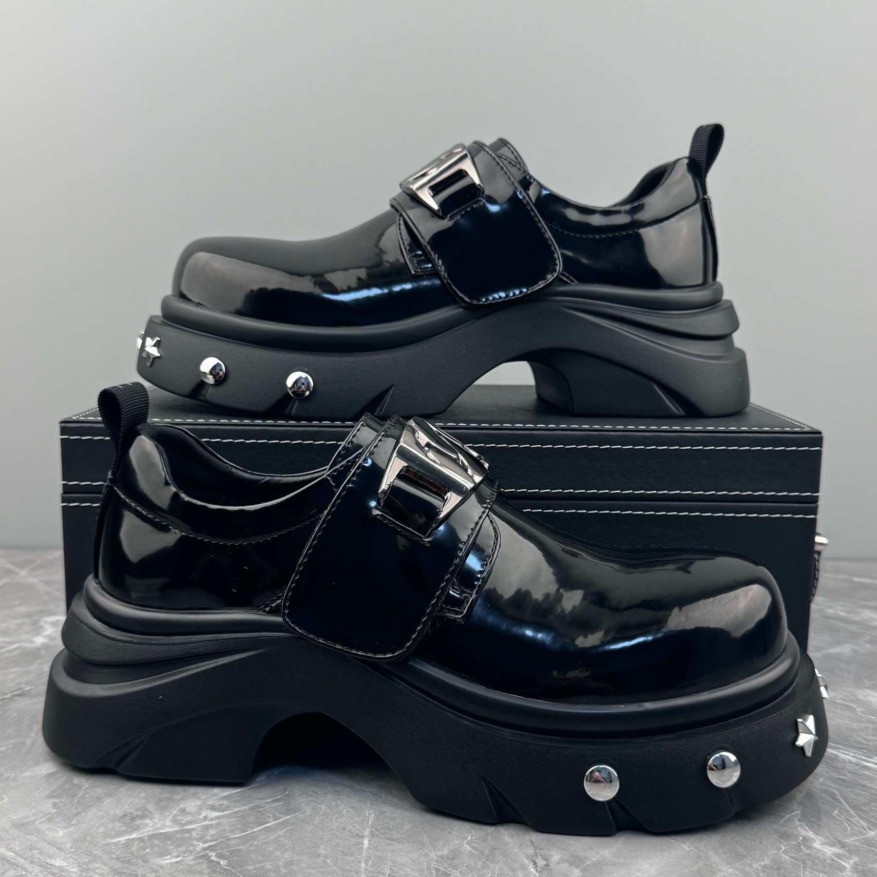 亮皮黑色男鞋2025秋季新款厚底增高大头鞋英伦风魔术贴休闲小皮鞋,流行男鞋,休闲皮鞋,淘宝优惠券,粉丝福利购,淘宝优惠卷