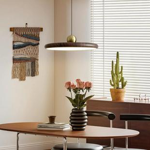 北欧奶油风餐厅吊灯简约现代复古飞碟餐桌吧台全光谱岛台饭厅灯具