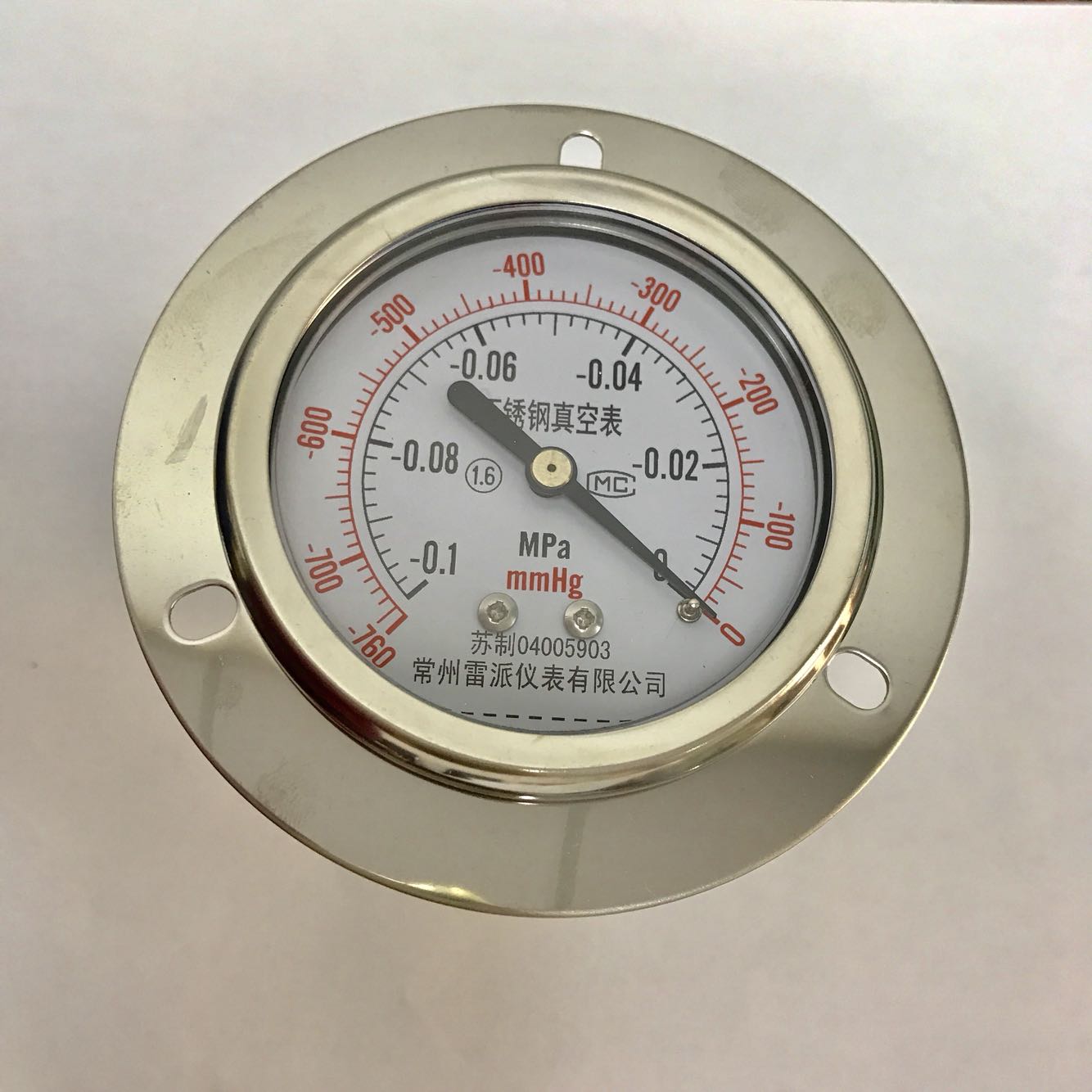 轴向带边不锈钢真空表 直径62mm (前面三孔大圈89mm )-0.1-0mpa
