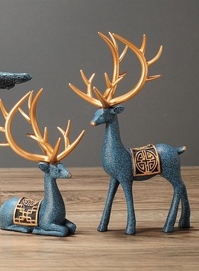 客厅高端大气上档次家庭电视背景墙两边的饰品家里摆设装饰品