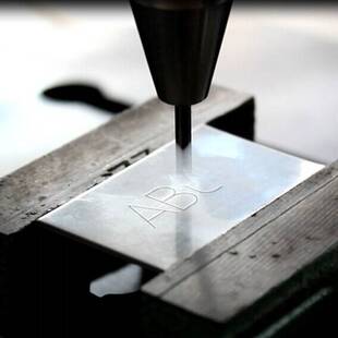 铭牌标牌气动打标机五金模具轴承配件批号流水号日期雕刻机打码机