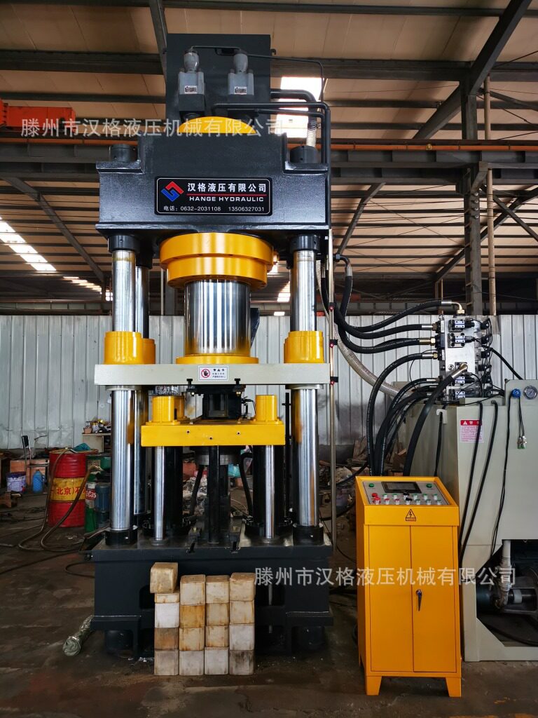 液压厂家直销牛羊舔砖成型液压机 全自动生产舔砖液压机
