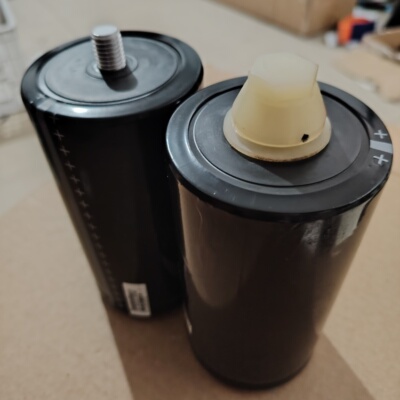 500v3900uF施耐德UPS机组原装拆机电解电容B43584-S6398-M4