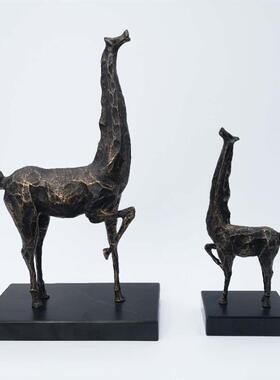 合金抽象人物雕塑小摆件样板房新中式北欧客厅茶几创意工艺品铁艺