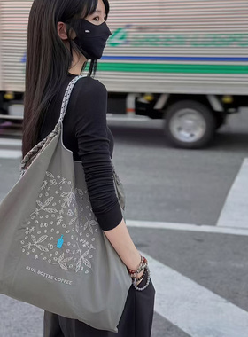 新款ballchain包包刺绣蓝瓶环保袋手提斜挎帆布包购物袋通勤女包