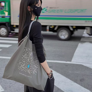 日系ball chain刺绣蓝瓶环保袋手提斜挎帆布包购物袋大容量通勤包