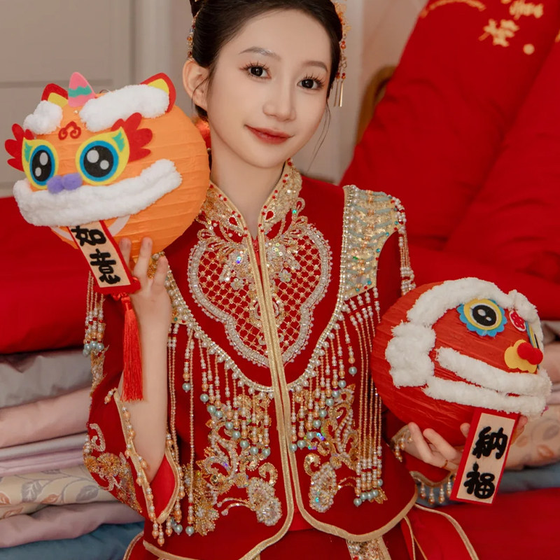 速发结婚字证亲照道具喜领醒狮灯笼新娘晨袍拍摄婚礼接拍堵门伴娘图片