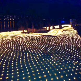 星球吊灯幼儿园创意灯具星空餐厅酒吧台商场店铺表情包圆球形灯