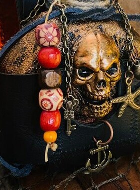 创意万圣节恐怖骷髅酒壶喝酒容器海E盗朗姆个性酒瓶树脂摆件装饰