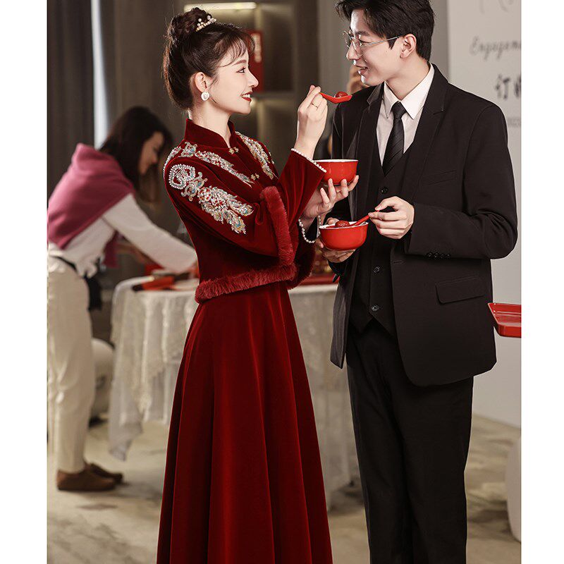 现货速发中式敬酒服新娘旗袍冬季加绒加厚结婚订婚丝绒秀禾服高级