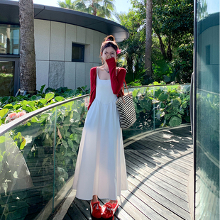 曾小咸温柔法式 白色吊带连衣裙女夏季 海边度假裙子雪纺吊带裙新款