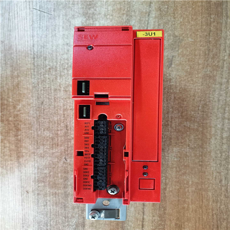 SEW变频器MC07B0008-5A3-4-00(崽崽配件）