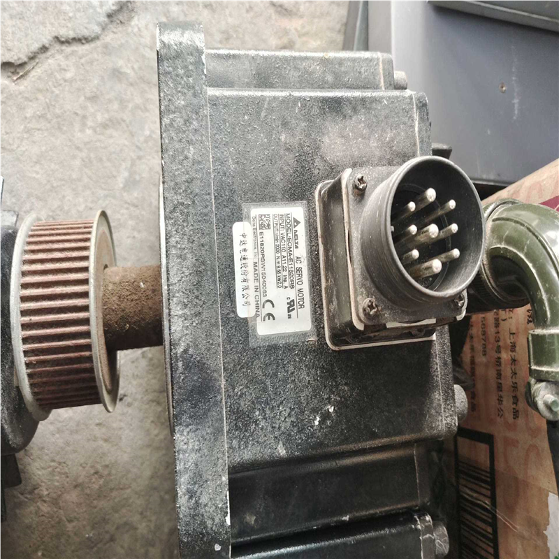 台达伺服电机ecma-e11820rs功能，成色如图(崽崽配件）