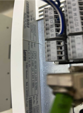 二手拆机，LENZE伦茨EVS9322-EP伺服驱动控制器~议价