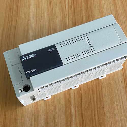 99新20年FX3U-64MT/ES-A原装99新没有包装盒~议价