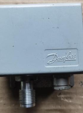 2-1-2 丹佛斯压力变送器EMP2 084G2109 0-(崽崽配件）