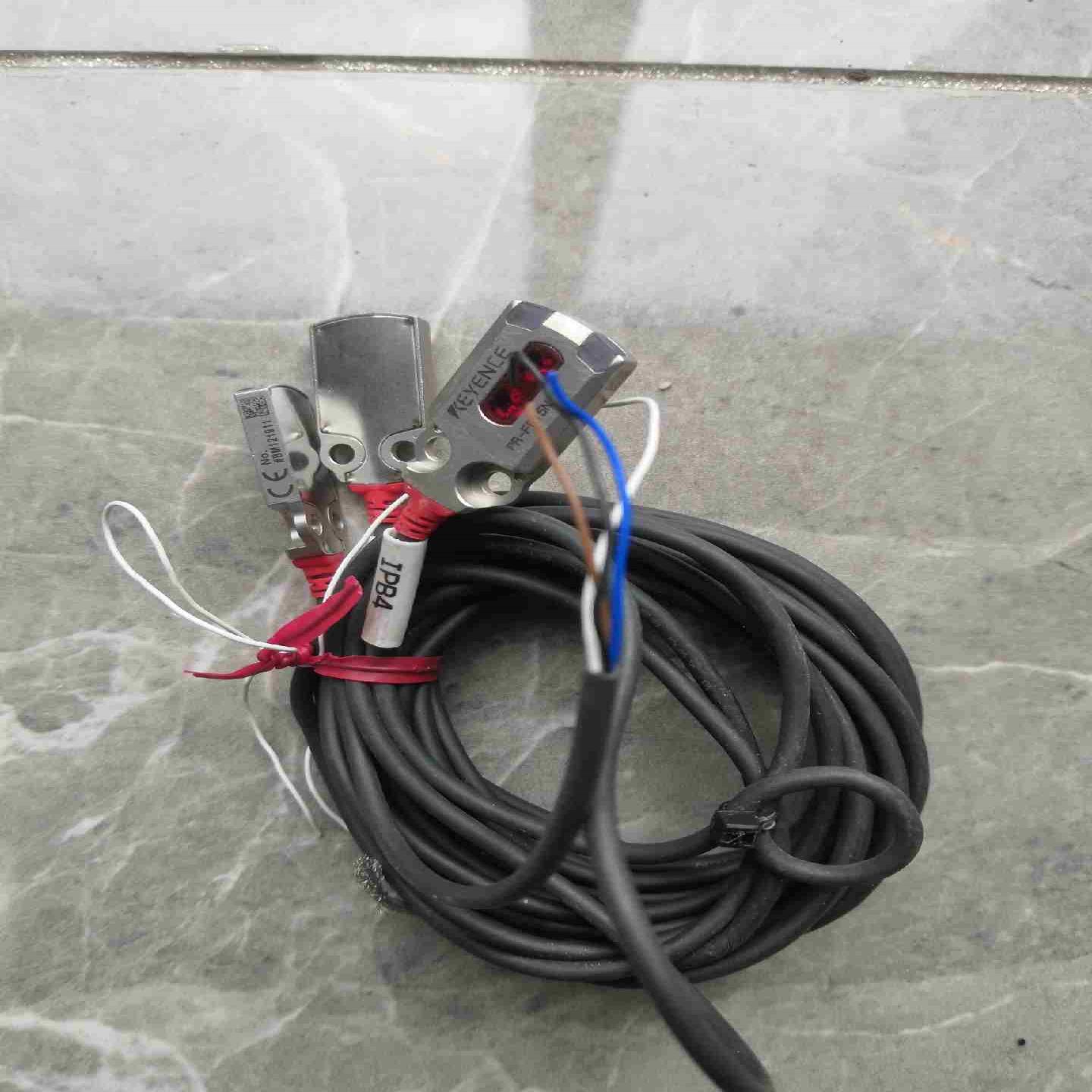 基恩士光电传感器    PR-FB15N3正常议价