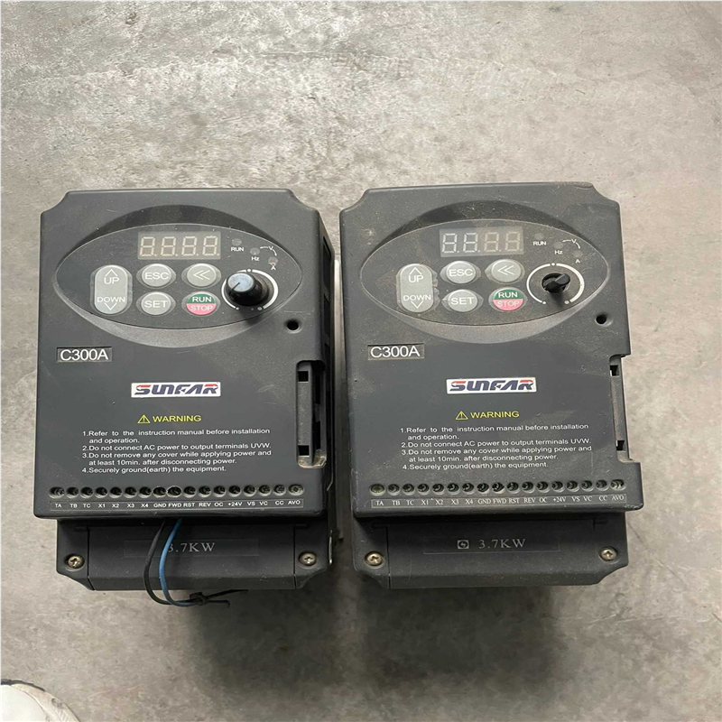 四方变频器 C300A-4T0037 质量保证3.7Kw/3（憨憨电子）
