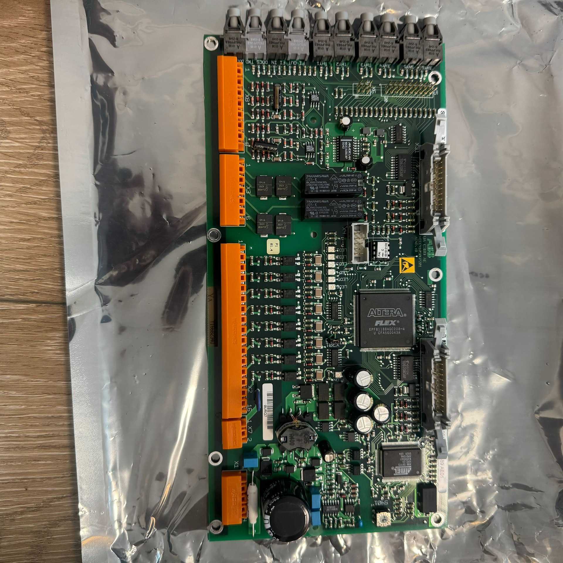 ABB控制板 HIEE300888D0001 UA C389~议价