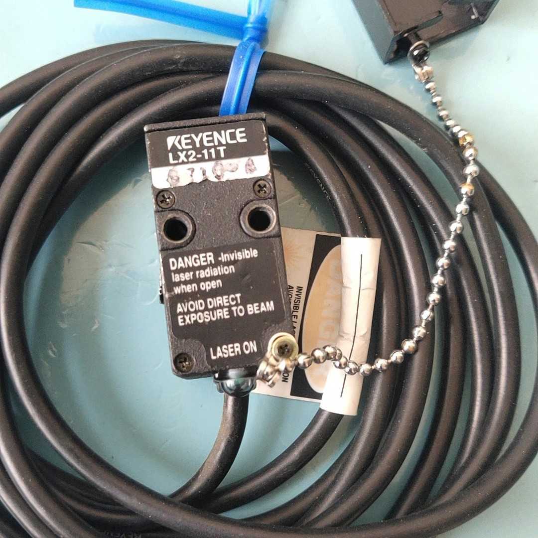 议~KEYENCE/基恩士，型号:LX2-111T,功能完好，成